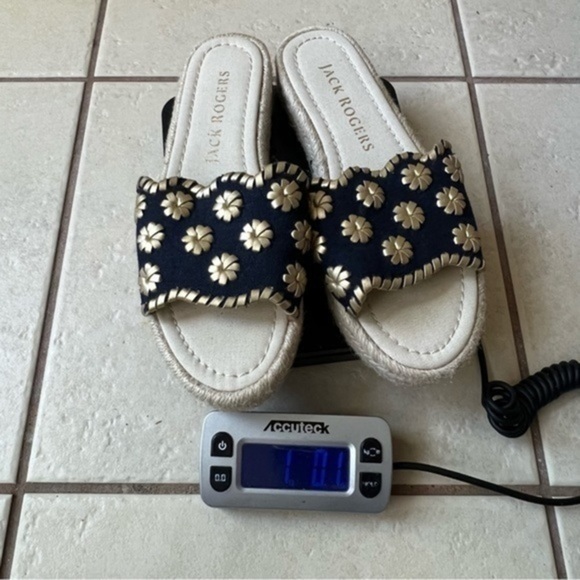 Jack Rogers Navy and Gold Sandals - Picture 12 of 13